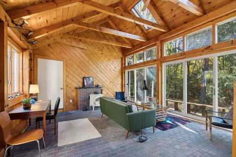 71 Desert Rd, Freeport, ME 04032