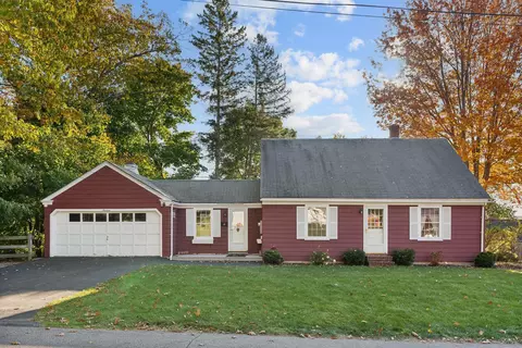 19 Sunset Ct, Auburn, ME 04210