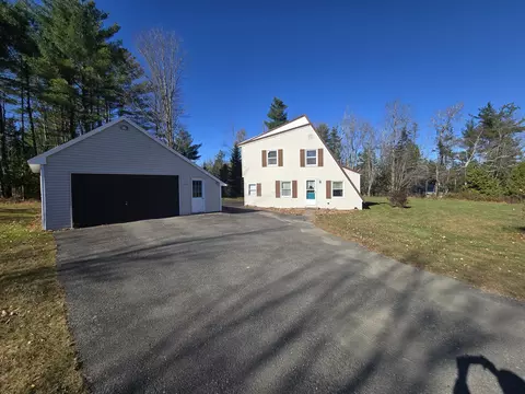 1084 Pushaw Rd, Glenburn, ME 04401