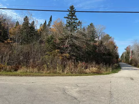 539 Harbor De Grace, Long Island, ME 04050