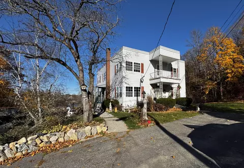 84 Avon St, Lewiston, ME 04240