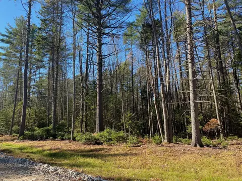 lot B Tbd Off Beach Hill Rd, Freeport, ME 04032