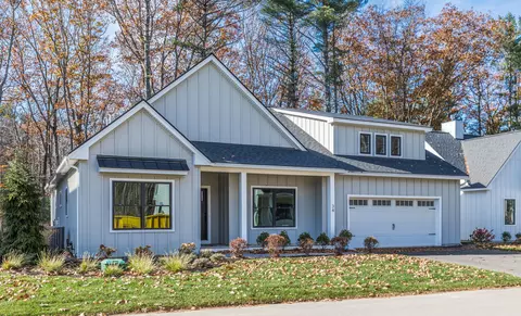 34 Woodstone Dr #B9, York, ME 03909