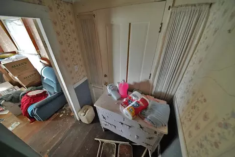 Entry Way - 1826 Bancroft Rd, Bancroft, ME 04497 photo 3 of 5