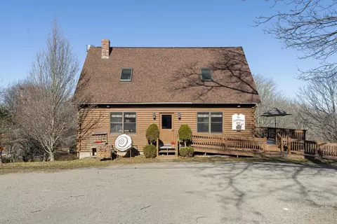 137 Huddle Rd, Bristol, ME 04554
