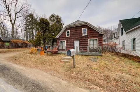 33 Richville Rd, Standish, ME 04084