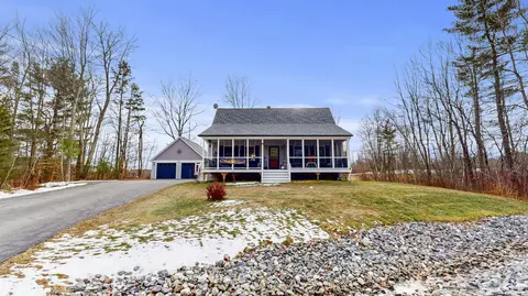 34 Mayflower Way, Winthrop, ME 04364