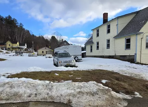 lot Apt 193 Sanders St, Mexico, ME 04257