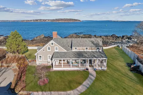 4 Garden Cir, Cape Elizabeth, ME 04107