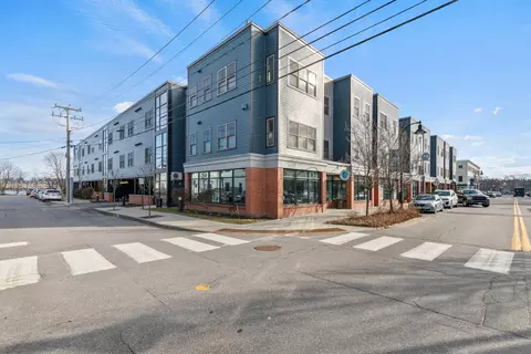 72 Ocean St #310, South Portland, ME 04106