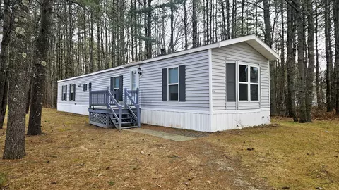 29 Parkwood Dr, Randolph, ME 04346