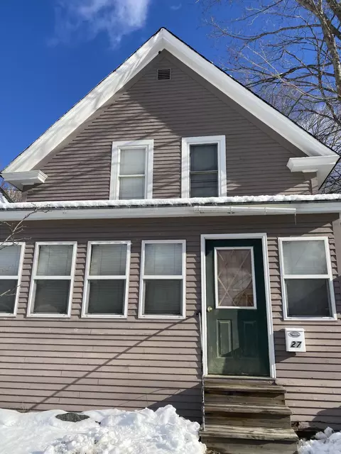 27 Park St, Milo, ME 04463