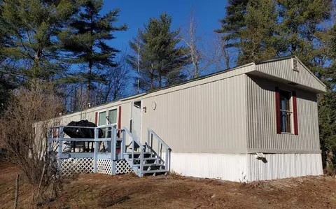 33 Poland Woods Rd, Morrill, ME 04952