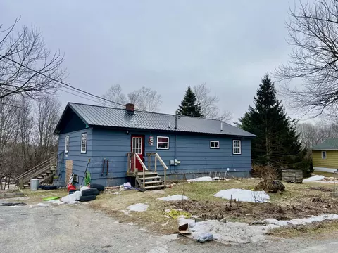 13 Cyr Way, Hartland, ME 04943