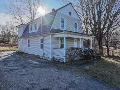 222 Broad St, Auburn, ME 04210