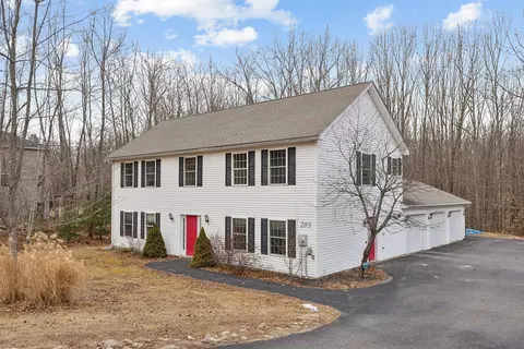 209 Hickory Dr, Auburn, ME 04210