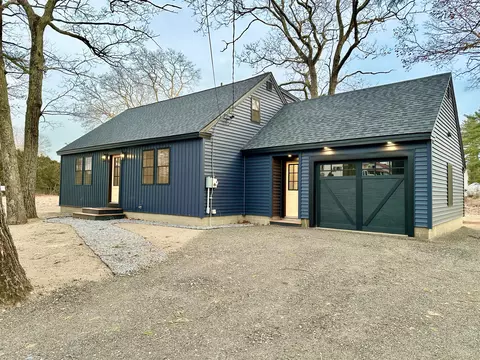31 Hennessey Ave, Brunswick, ME 04011