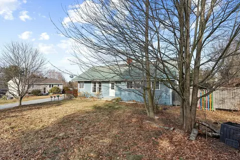 200 Montello St, Lewiston, ME 04240