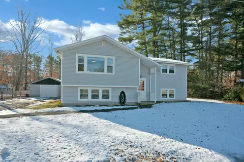 4 Spiro Ave, Gray, ME 04039