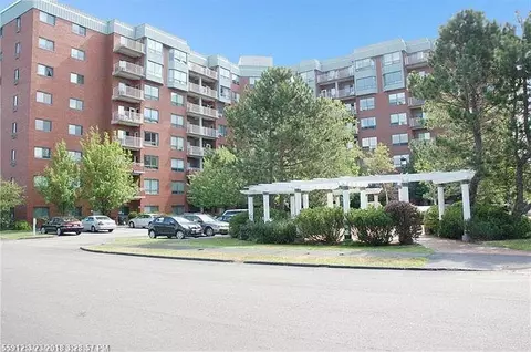 148 Breakwater Dr #320, South Portland, ME 04106