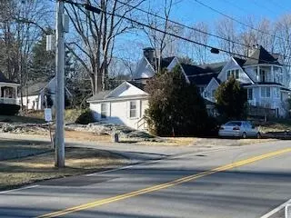 448 Shore Rd, Ogunquit, ME 03907