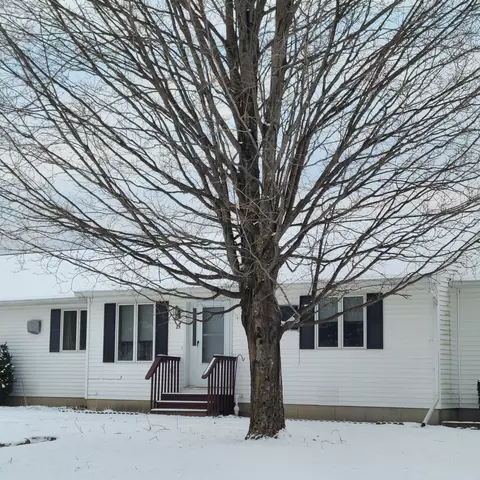 25 Meadow View Ln #25, Winslow, ME 04901