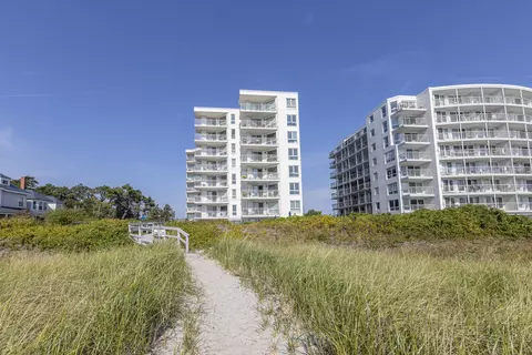 219 E Grand Ave #2B, Old Orchard Beach, ME 04064