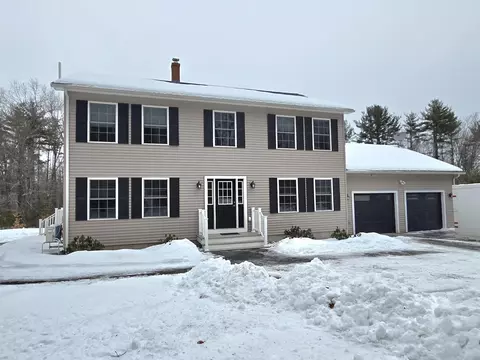 119 Bald Hill Rd, Wells, ME 04090