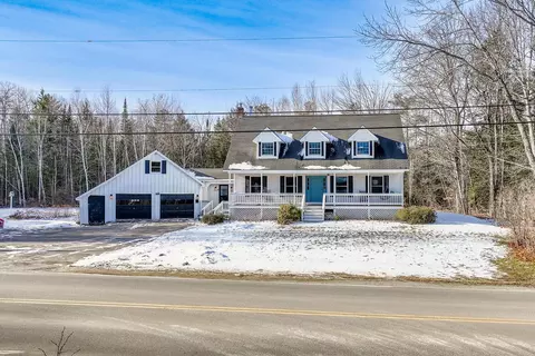 612 Prescott Rd, Manchester, ME 04351