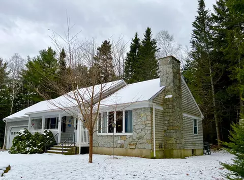 14 Salem Towne Rd, Southwest Harbor, ME 04679