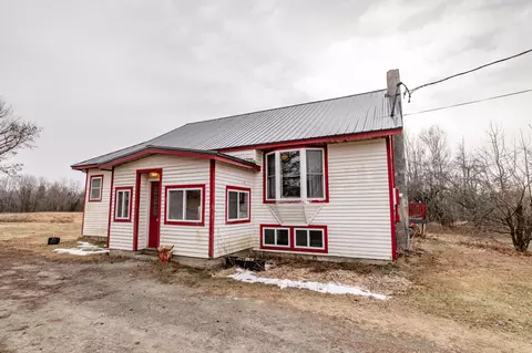 355 Old Town Rd, Hudson, ME 04449