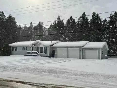 118 Hillside Rd, Saint Agatha, ME 04772