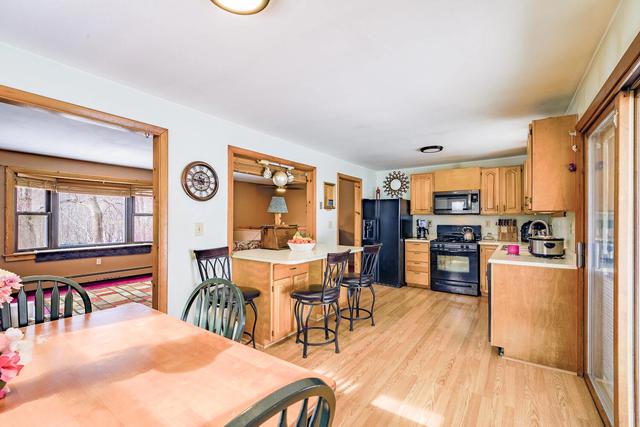 43 Cross St, Rockport, ME 04856