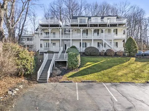 60 Barrell Ln #2, York, ME 03909