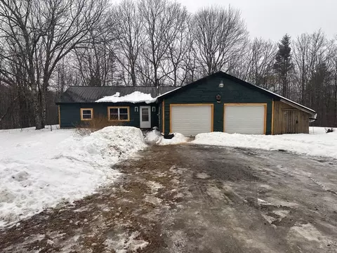 30 Lillians Lane Sts, Dixmont, ME 04932