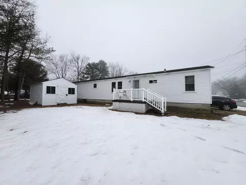 11 Norman St, Saco, ME 04072