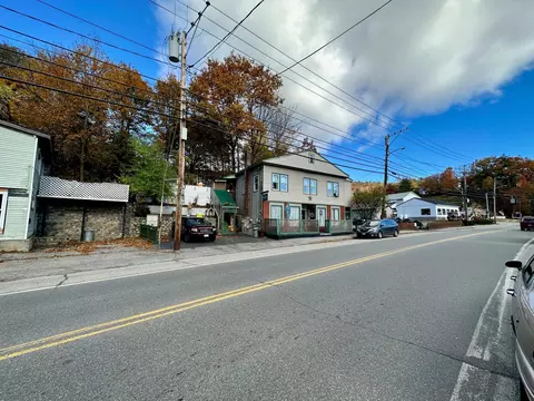 55 Main St, Mexico, ME 04257