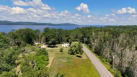 521 W Bay Rd, Islesboro, ME 04848