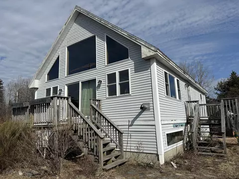 26 Clark Point Rd, Tremont, ME 04612