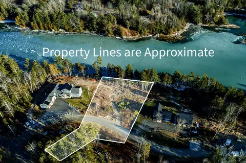 M48l92 E Shore Drive, Harpswell, ME 04079