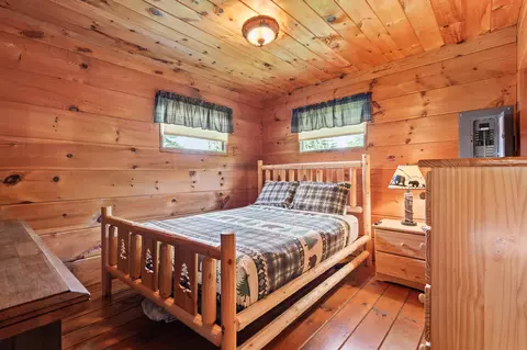 Bedroom - 62 Hernborg Rd, Rangeley, ME 04970 photo 4 of 5