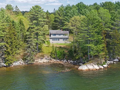 330 Taunton Dr, Sullivan, ME 04664