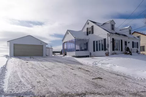 460 Main St, Saint Agatha, ME 04772