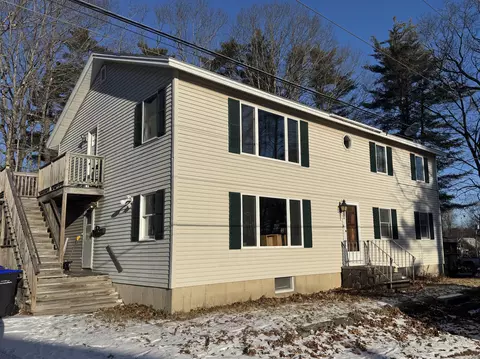 4 Laurene Dr, Old Orchard Beach, ME 04064