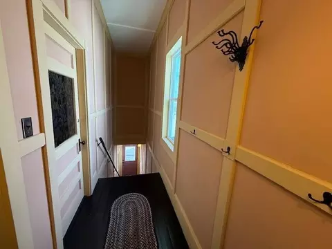 Entry Way - 6 School St, Lubec, ME 04652 photo 1 of 5