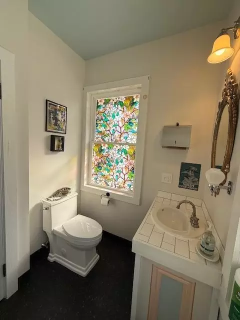 Bath - 6 School St, Lubec, ME 04652 photo 3 of 4