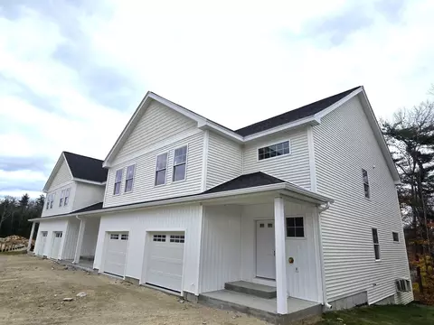 19 Signal St #I-2, Springvale, ME 04083
