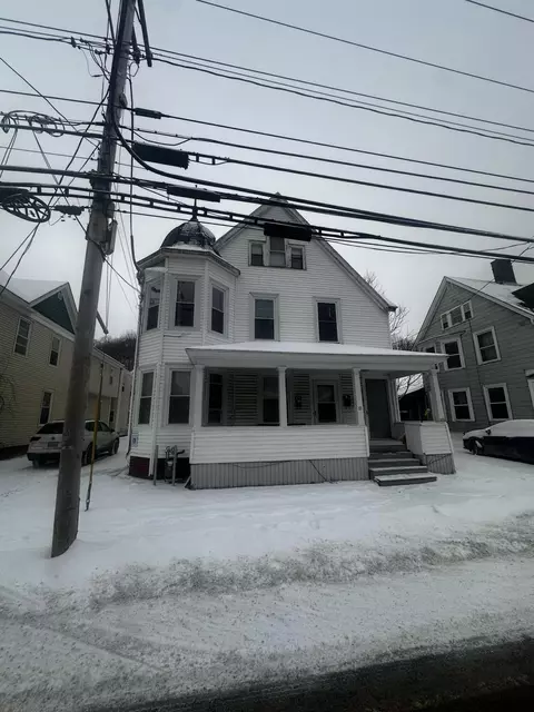 72 Goff St, Auburn, ME 04210