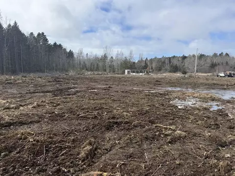 4-15 S South Deer Isle Rd, Deer Isle, ME 04627