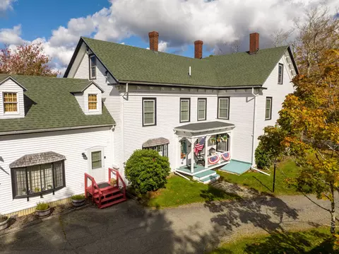 44 Broadway St, Machias, ME 04654